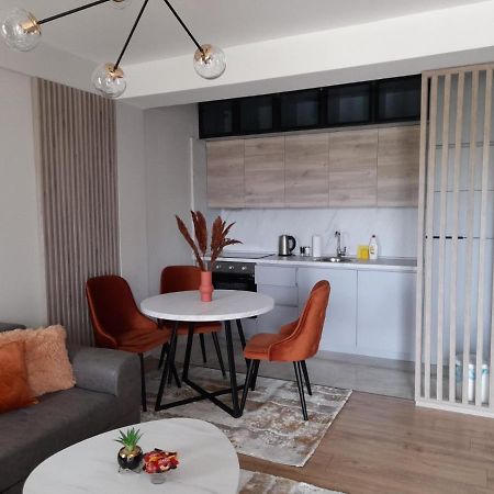 Centar Two Apartment Skopje Luaran gambar