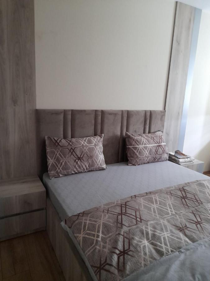 Centar Two Apartment Skopje Luaran gambar