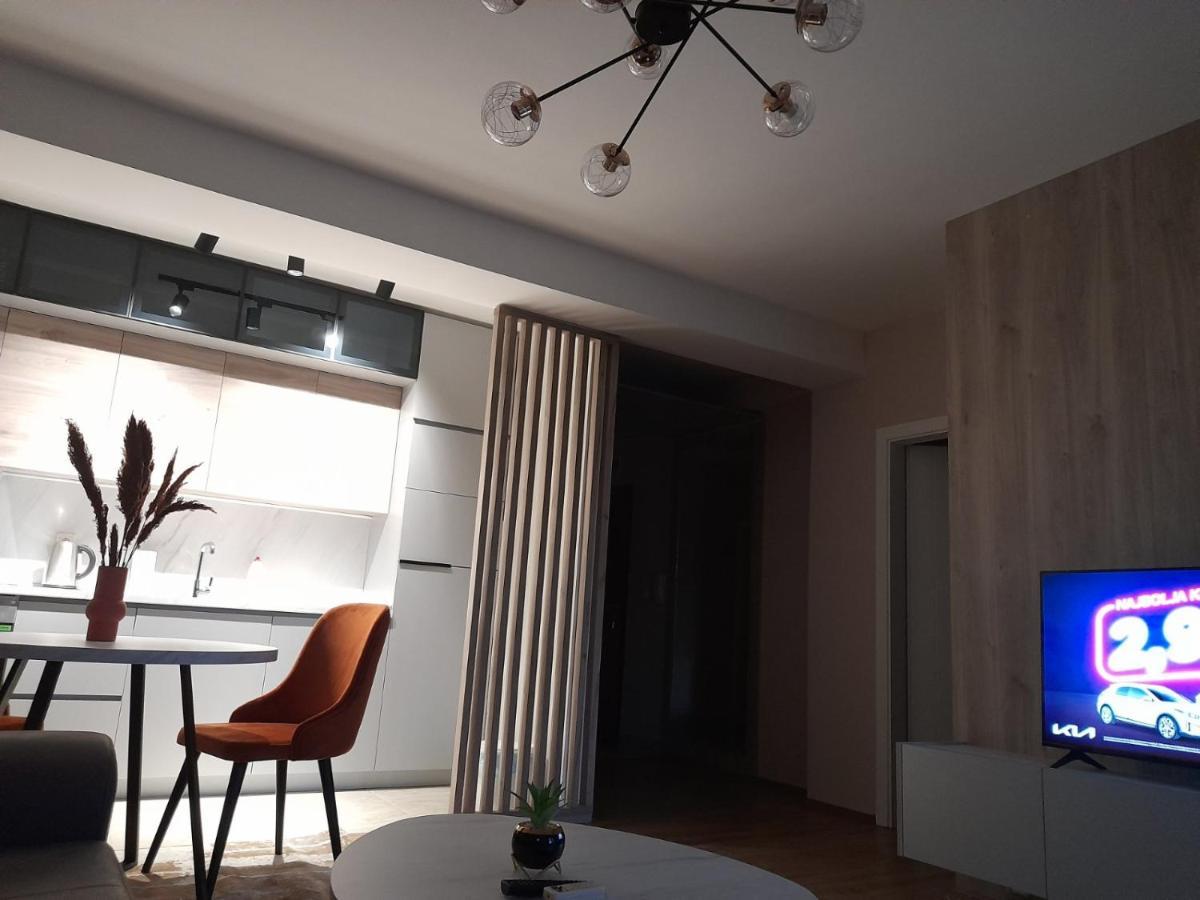 Centar Two Apartment Skopje Luaran gambar