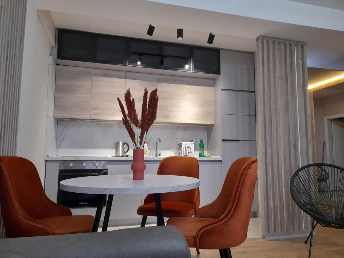 Centar Two Apartment Skopje Luaran gambar