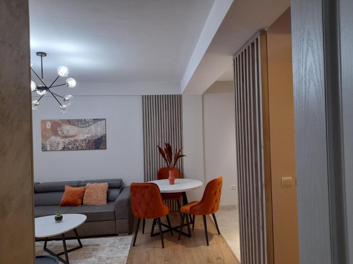 Centar Two Apartment Skopje Luaran gambar
